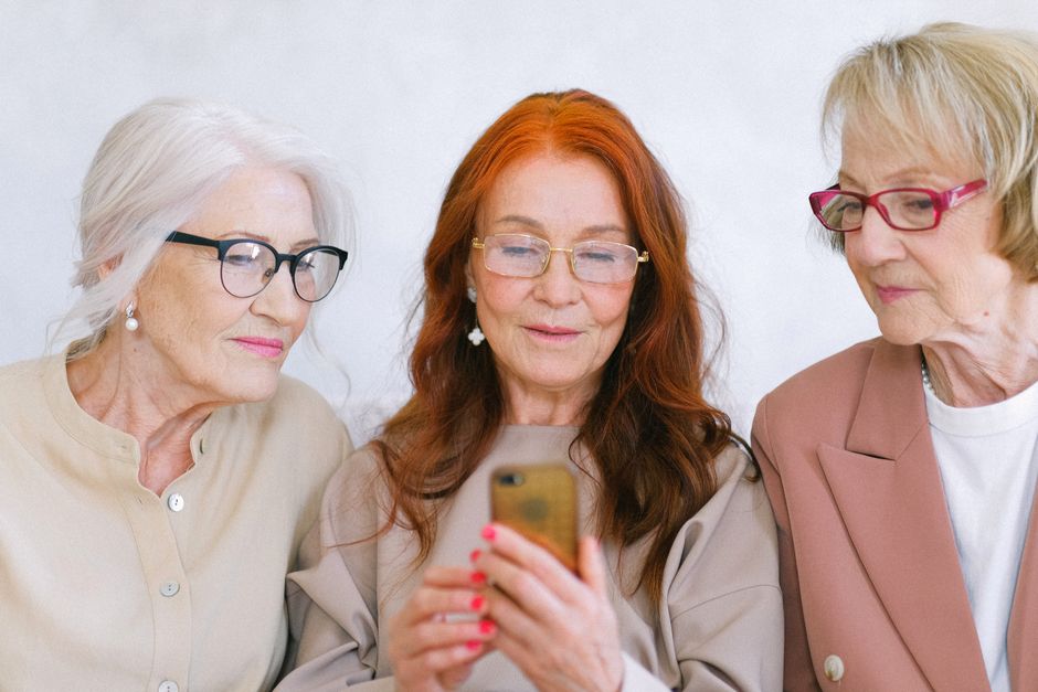Senior internet usage statistics 2026